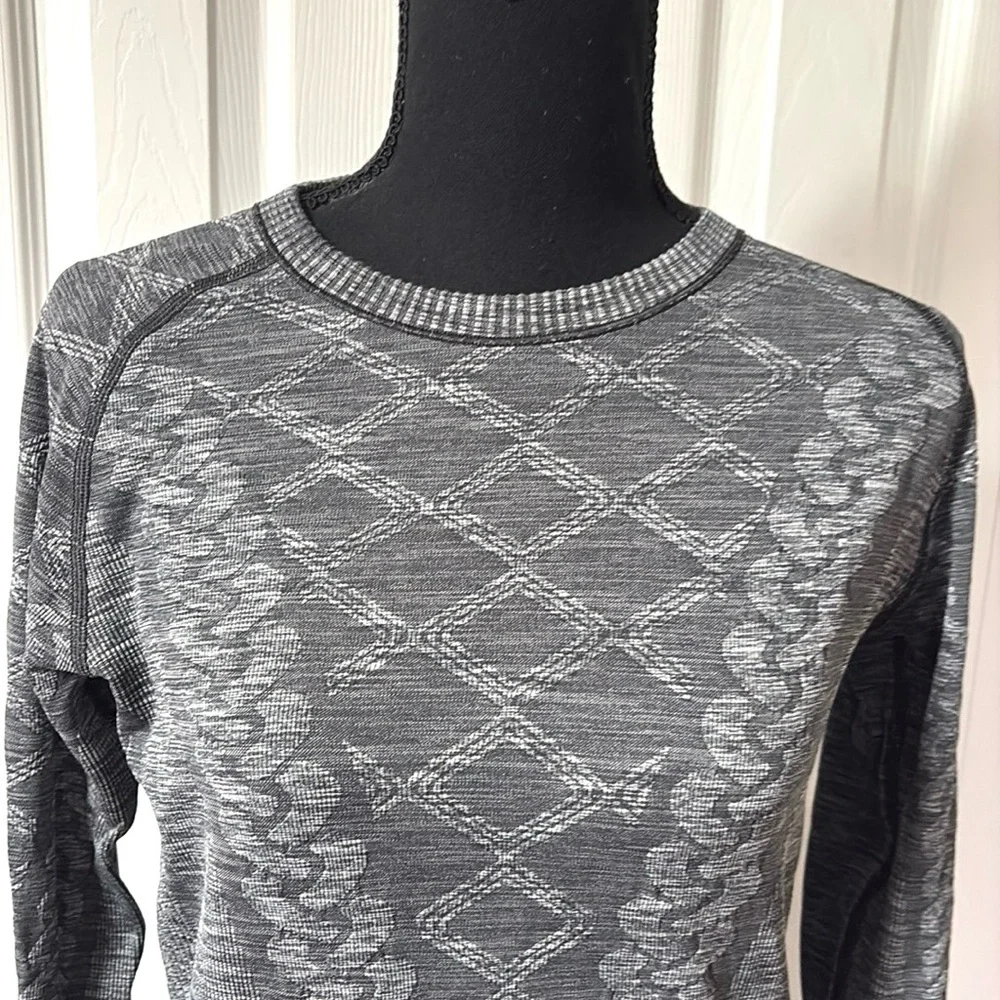 Lululemon Rest Less Pullover - Picture 5 of 15